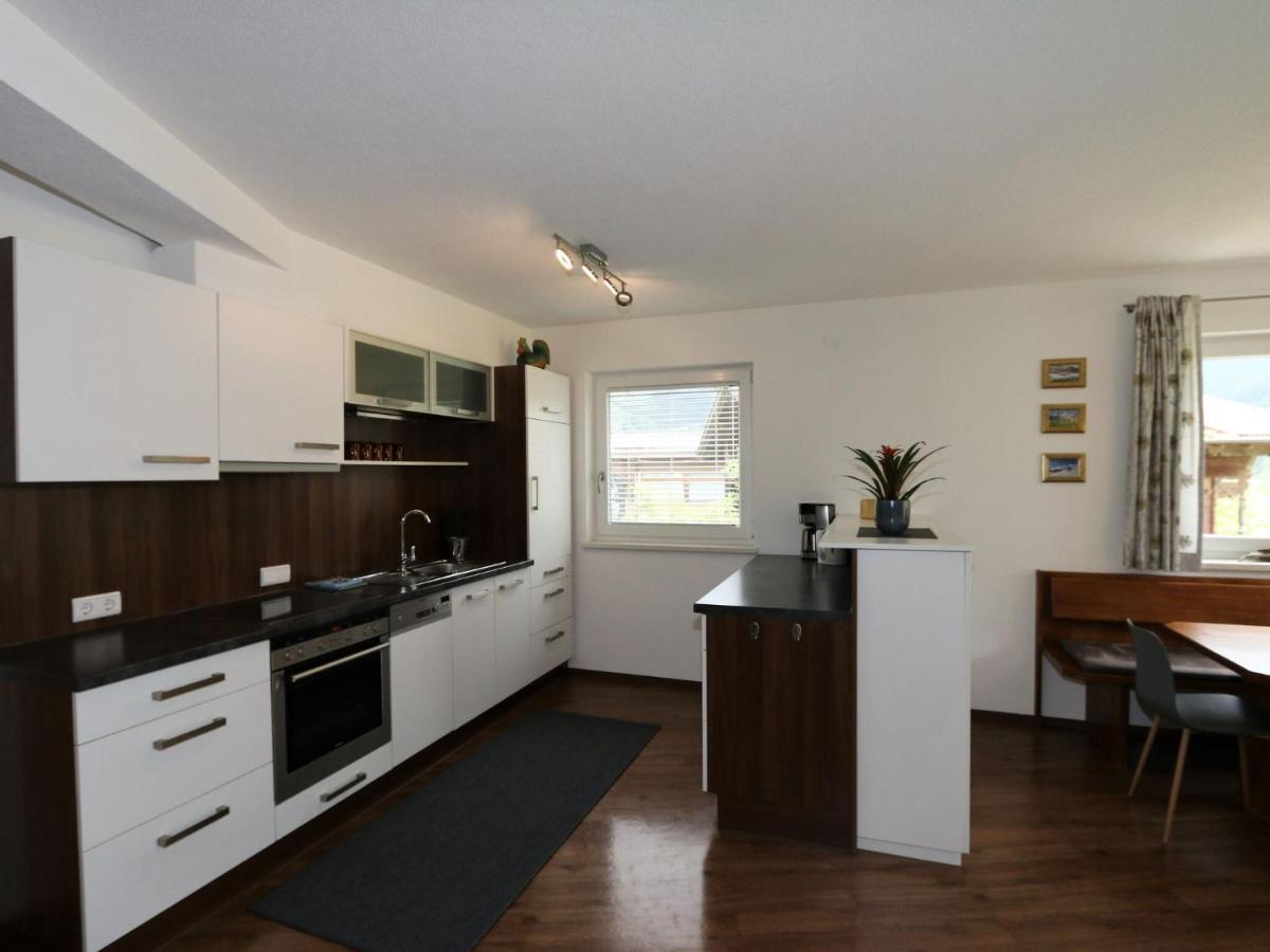 Flat Daniela, Im Zillertal Apartment *